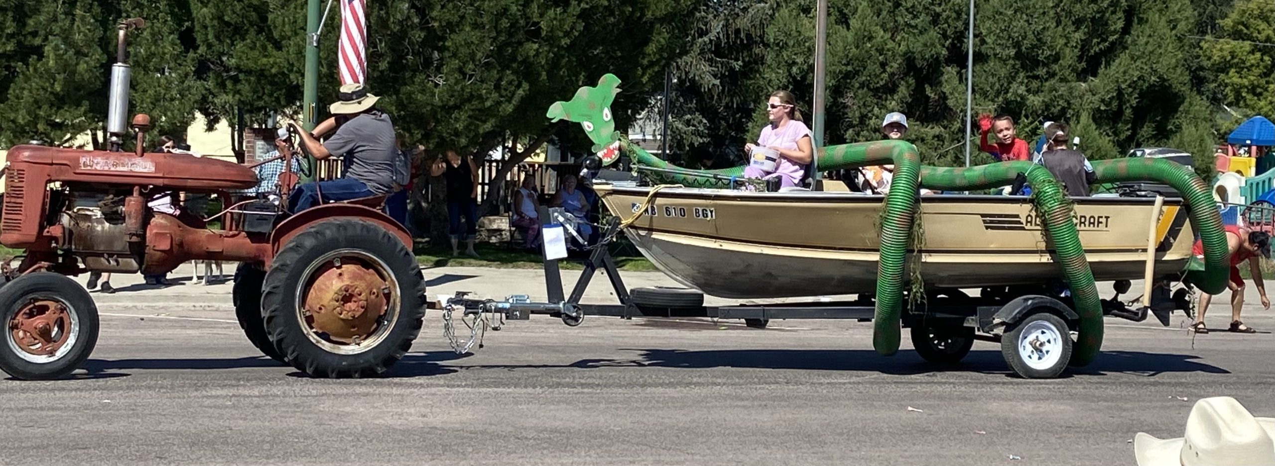 Friendly Festival Parade · <small>Antioch</small>